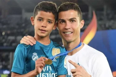 Con Trai Ronaldo Và Những Sự Thật Thú Vị Về Cậu Quý Tử